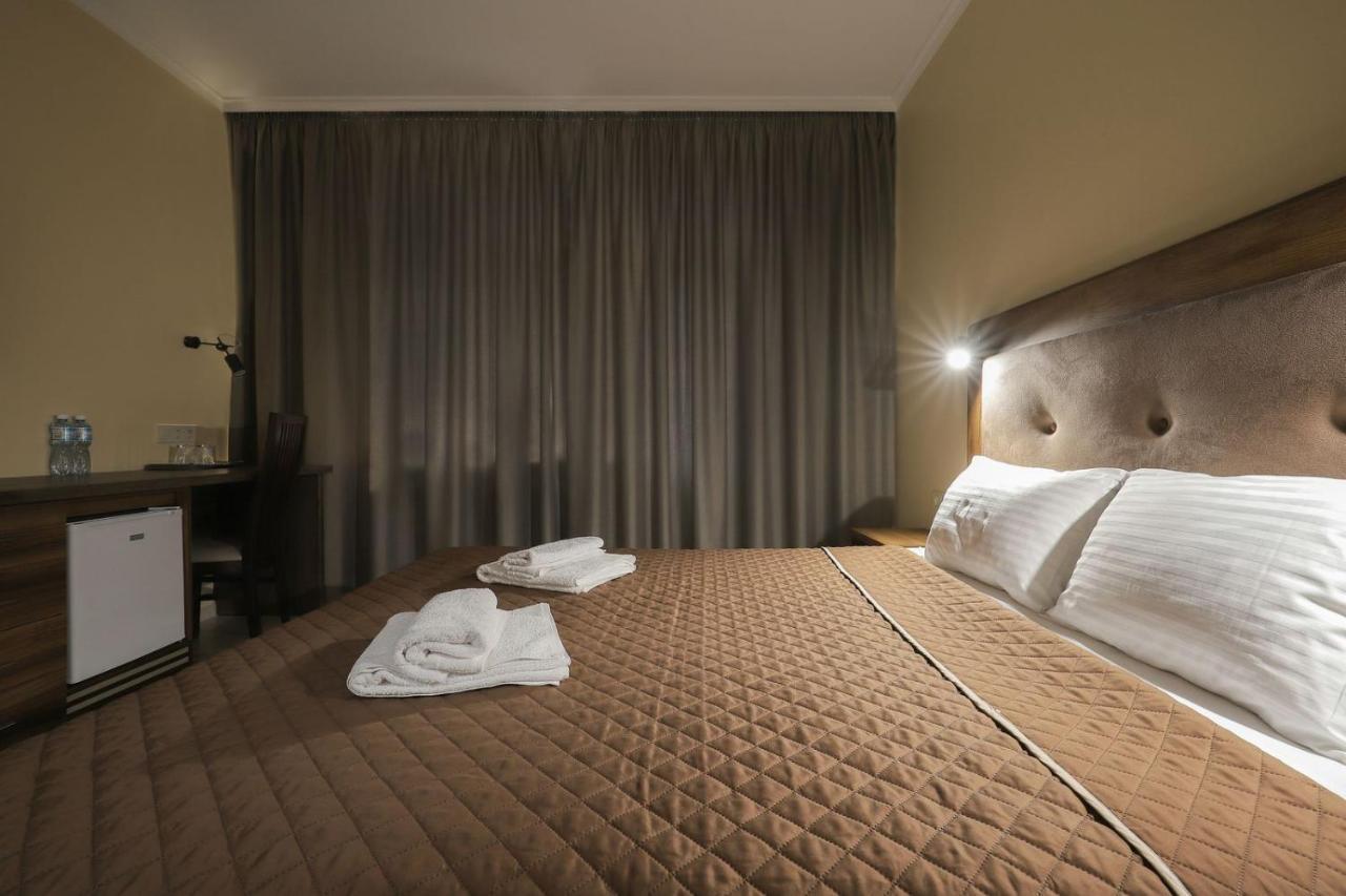 Borys Airport Hotel 3*