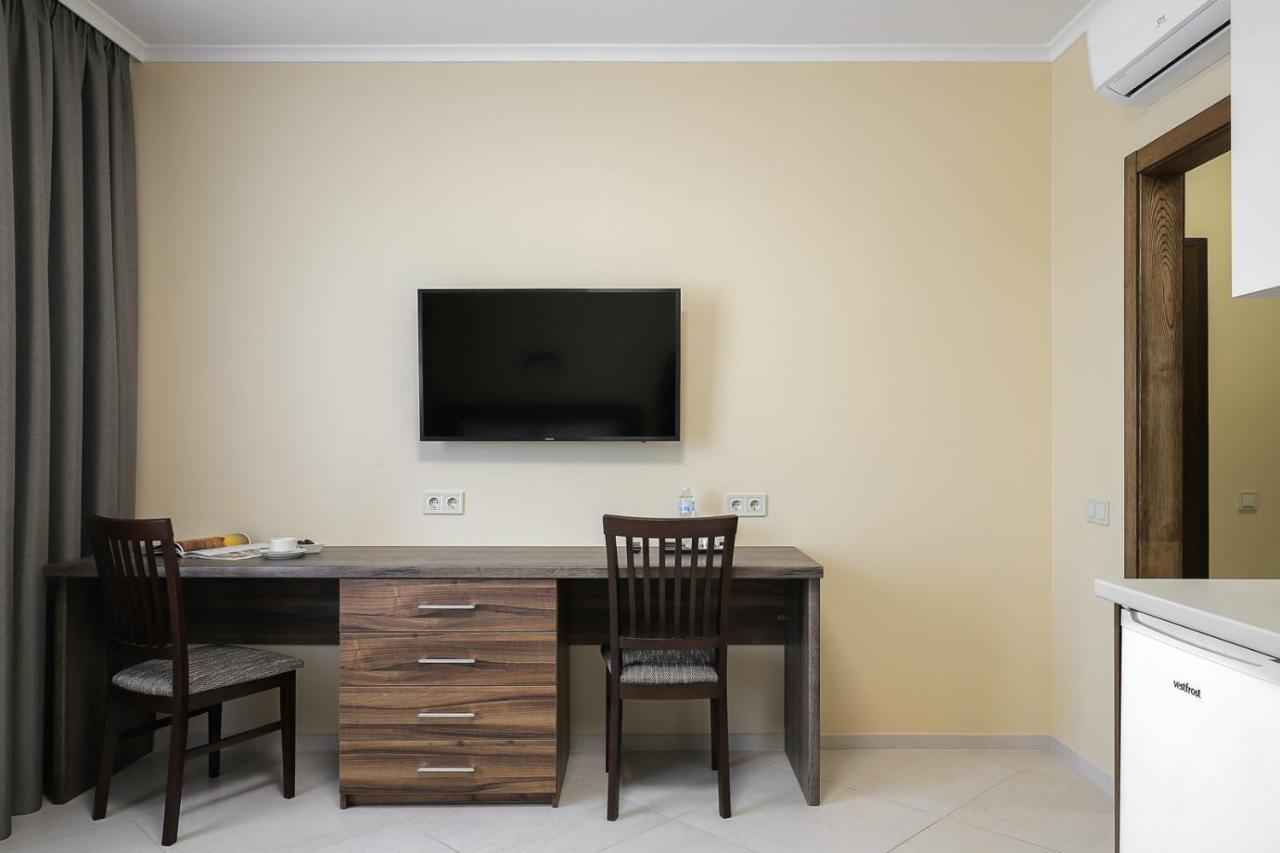 Hotel Borys Airport 3*